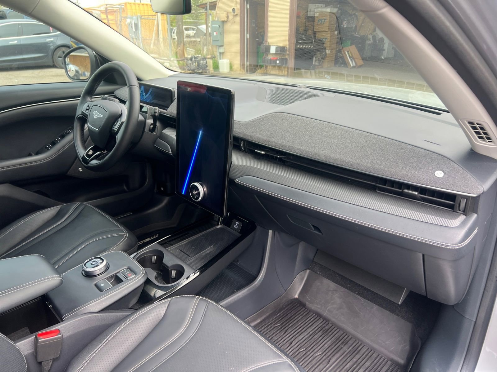 Used 2021 Ford Mustang Mach-E Premium image 16