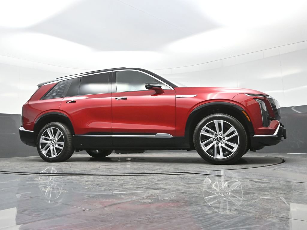 New 2026 Cadillac Vistiq Luxury w/ LPO, Floor Liner Package image 24