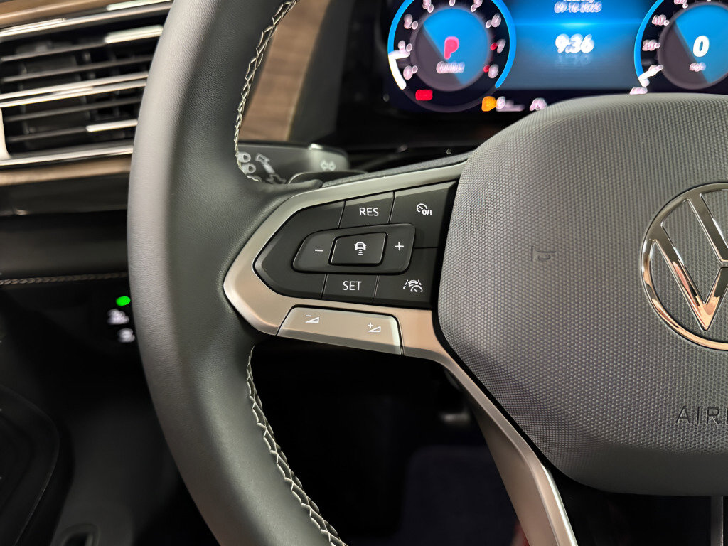 New 2026 Volkswagen Atlas SE image 13