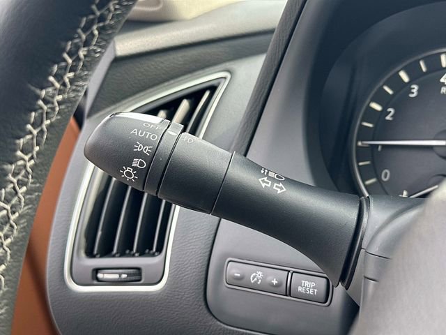 Used 2023 INFINITI Q50 Luxe w/ Cargo Package image 10