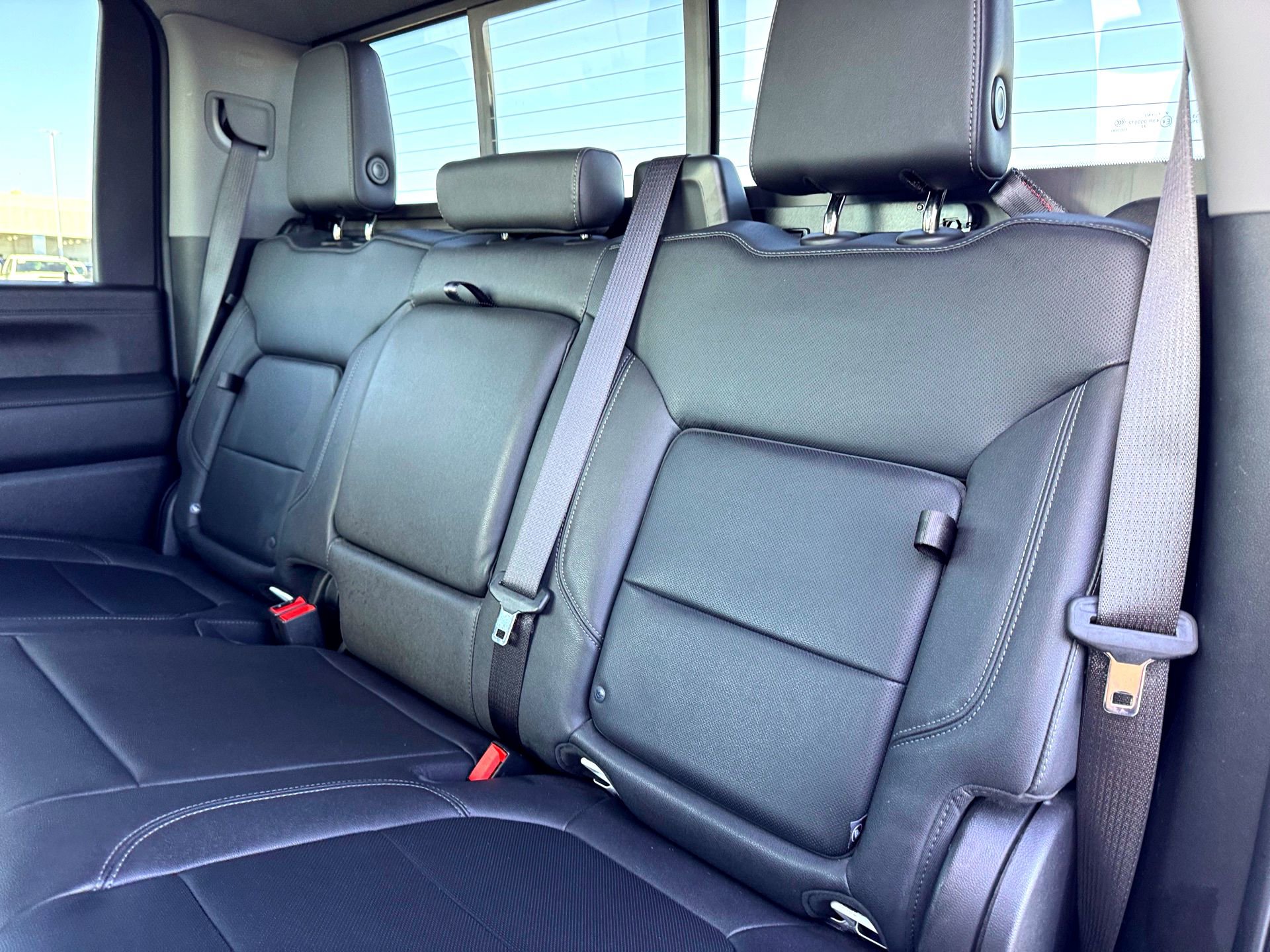 Used 2023 Chevrolet Silverado 2500 LTZ w/ LTZ Convenience Package image 17