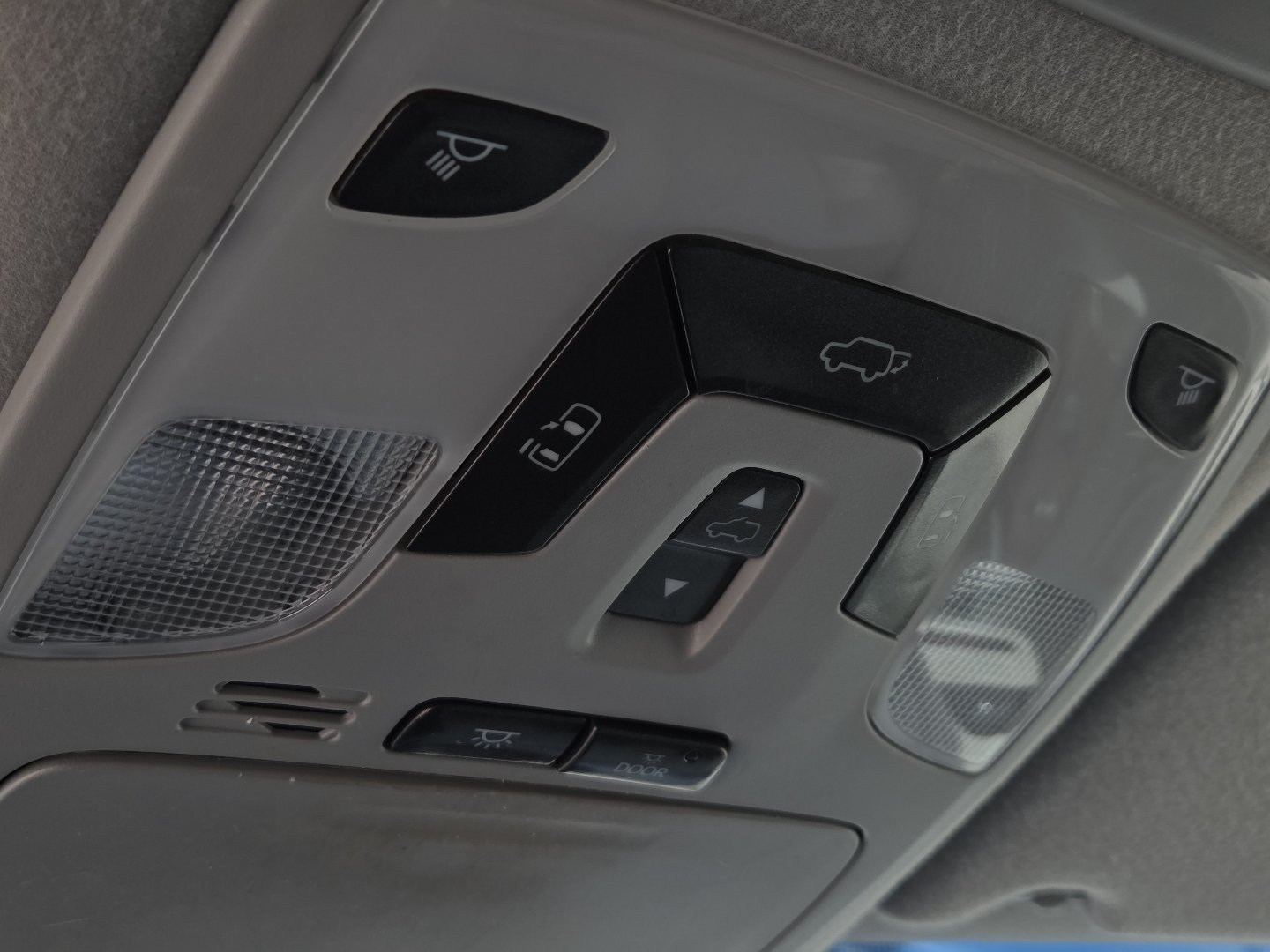 Used 2013 Toyota Sienna XLE FWD image 8
