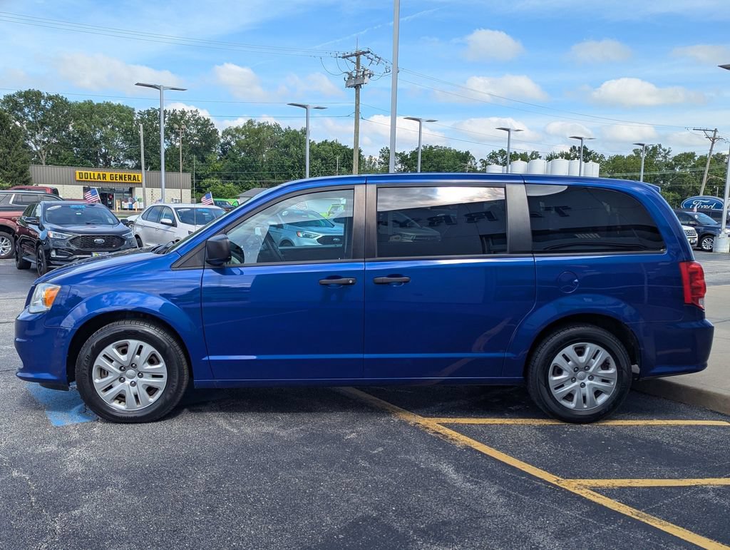 Used 2019 Dodge Grand Caravan SE w/ UConnect Hands-Free Group FWD image 6