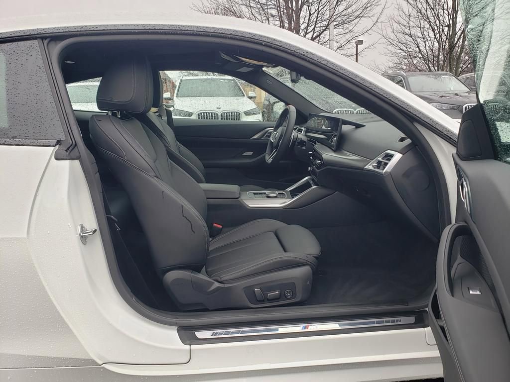 Used 2026 BMW 440i xDrive Coupe w/ Parking Assistance Package image 16
