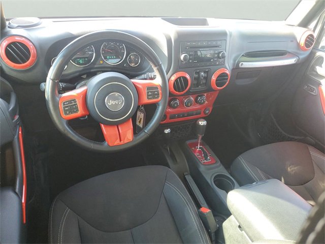 Used 2017 Jeep Wrangler Unlimited Sahara w/ Max Tow Package image 10