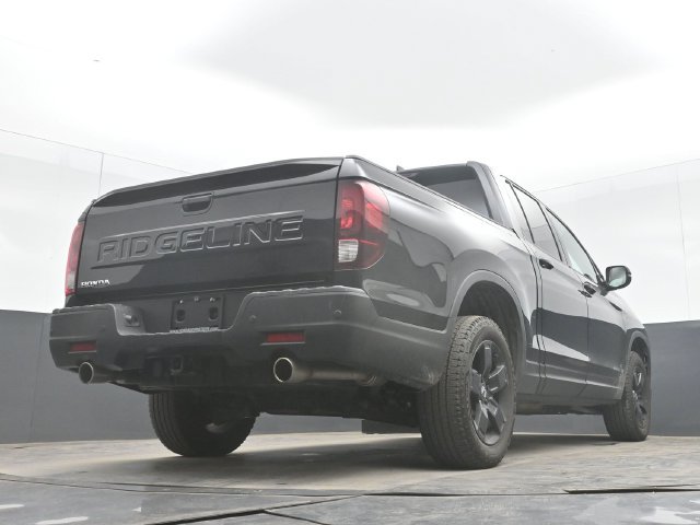 Used 2025 Honda Ridgeline Black Edition image 34