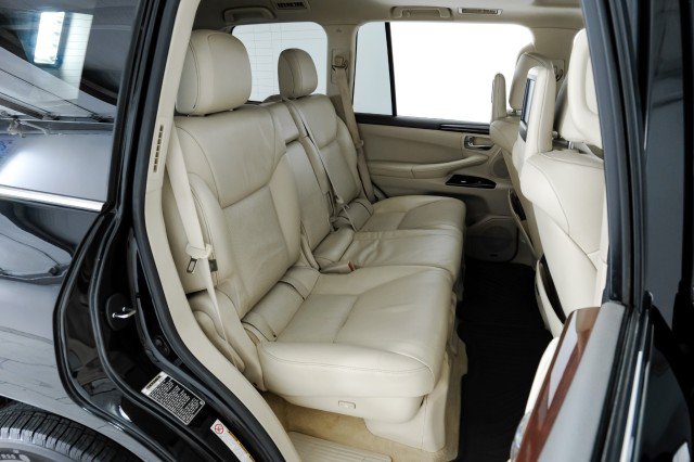 Used 2014 Lexus LX 570 4WD image 44