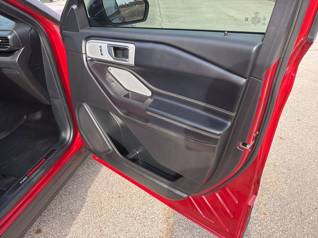 Used 2020 Ford Explorer ST w/ Premium Technology Package image 10