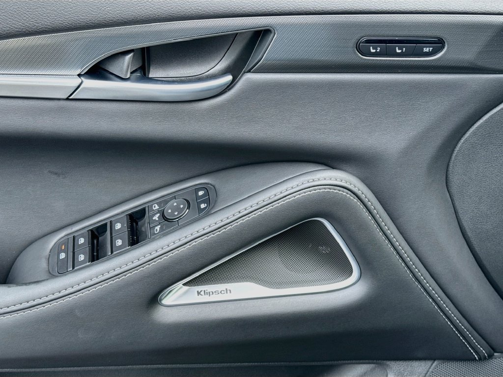 New 2027 INFINITI QX60 Luxe w/ Cargo Package FWD image 18