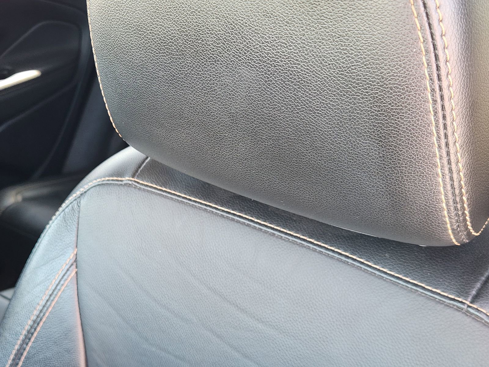 Used 2020 GMC Terrain SLT w/ Preferred Package image 18