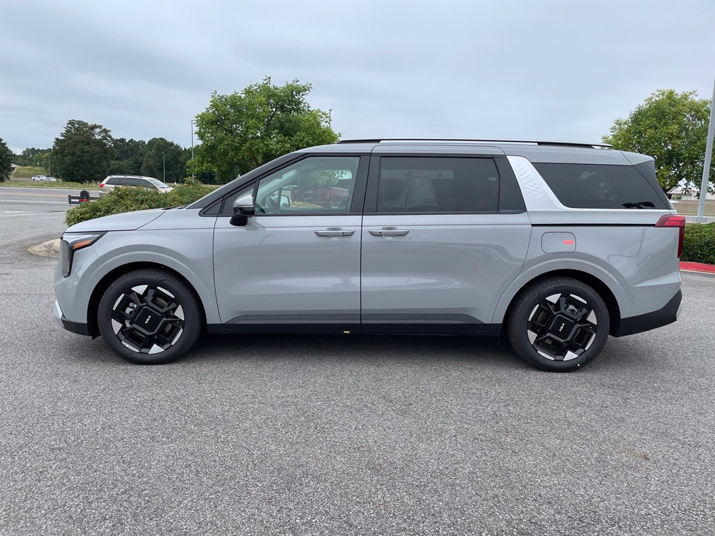 New 2026 Kia Carnival EX FWD image 4