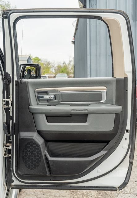Used 2018 RAM 2500 SLT AWD/4WD image 34