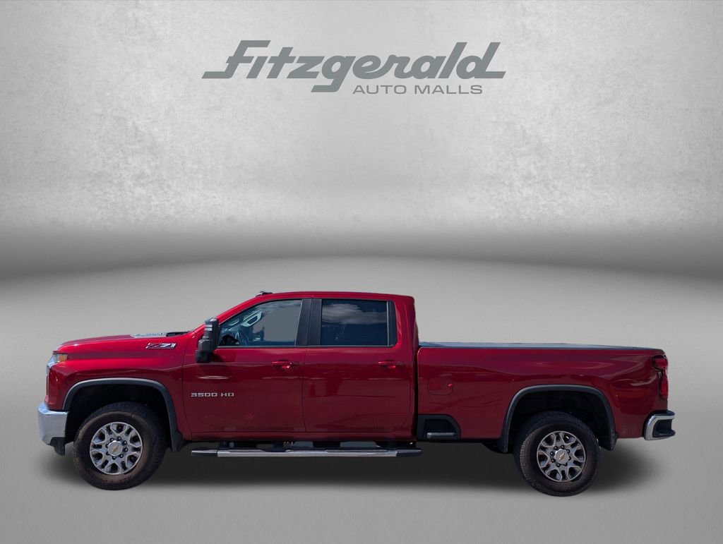 Used 2022 Chevrolet Silverado 3500 LT w/ Convenience Package AWD/4WD image 3