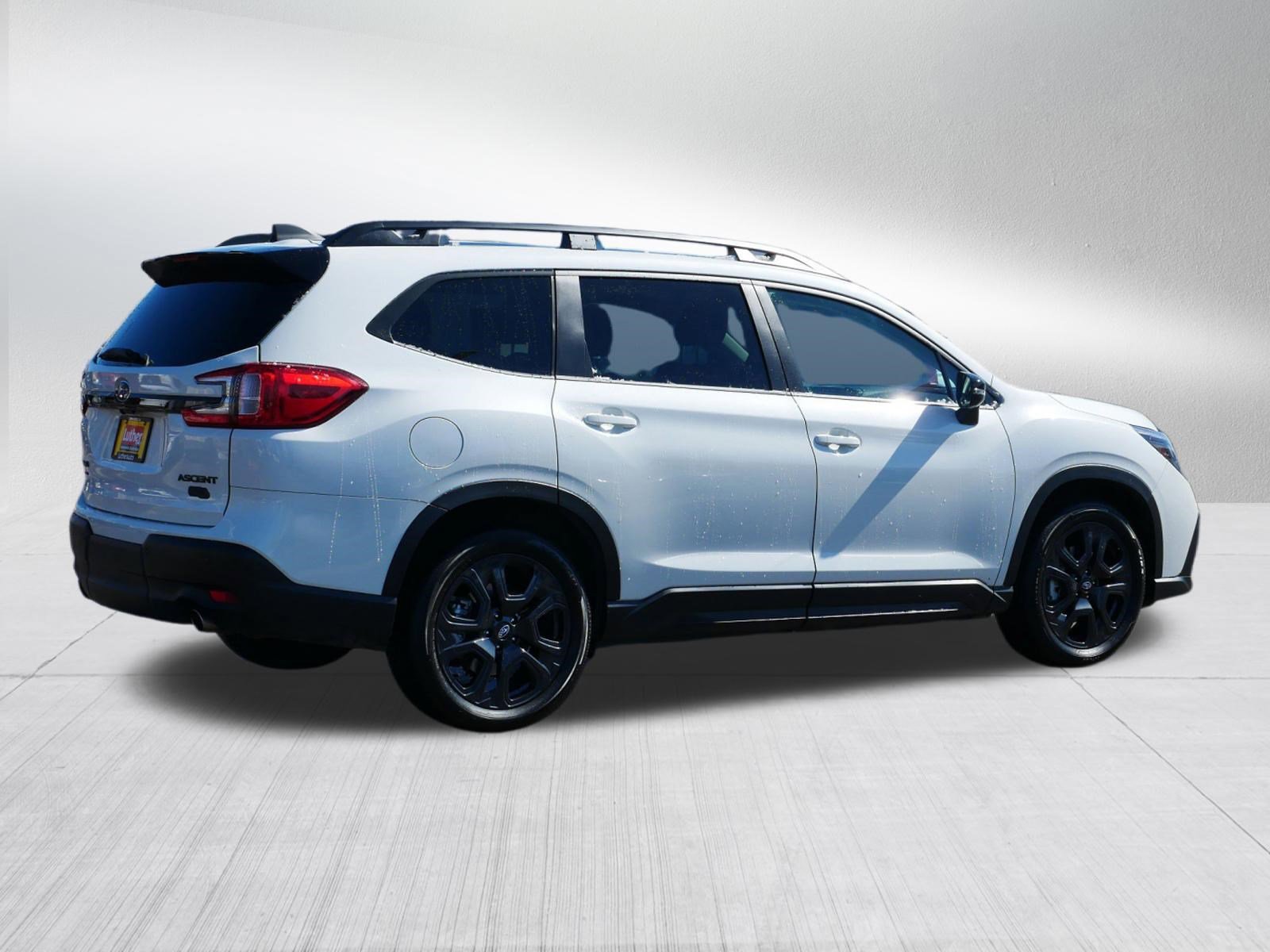 Used 2023 Subaru Ascent Onyx Edition image 7