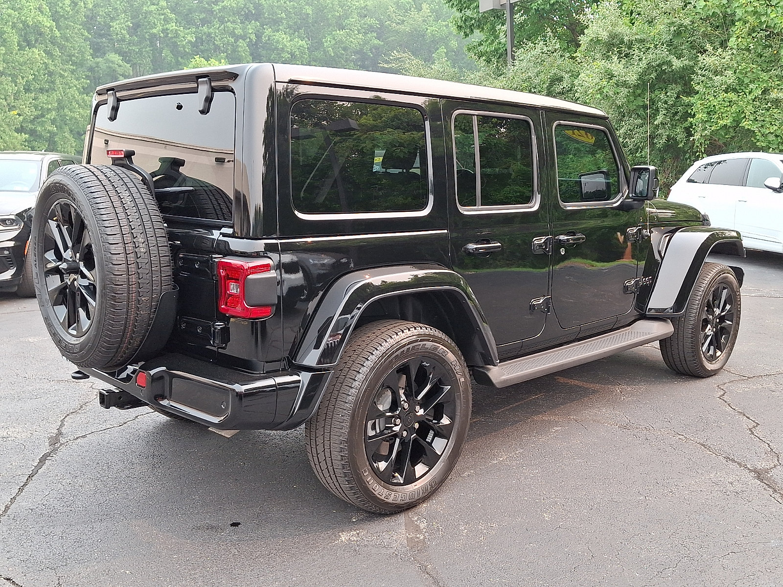 Certified 2021 Jeep Wrangler Unlimited Sahara AWD/4WD image 6