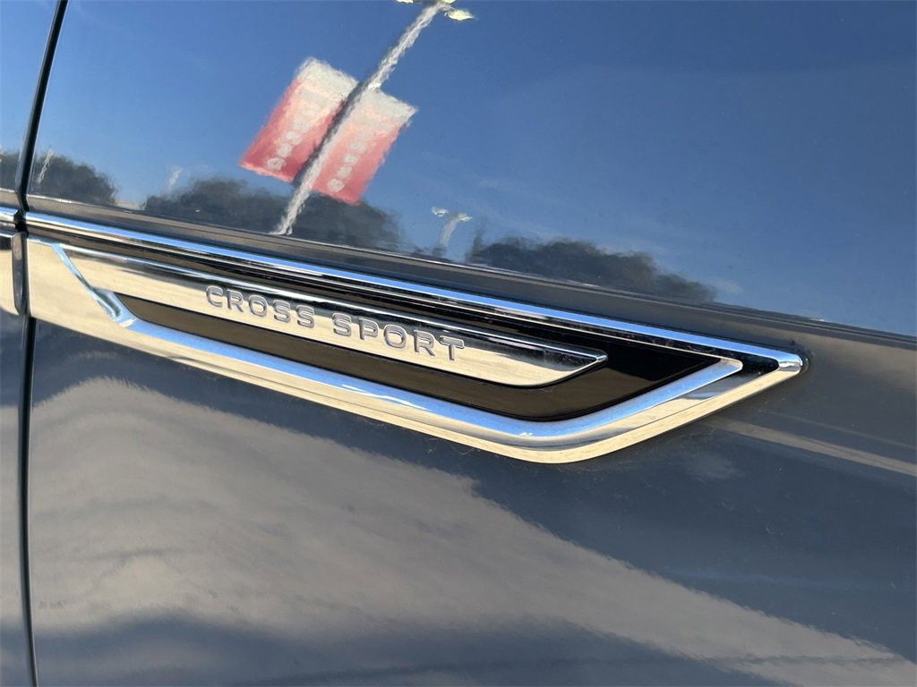 Used 2024 Volkswagen Atlas Cross Sport SEL image 16