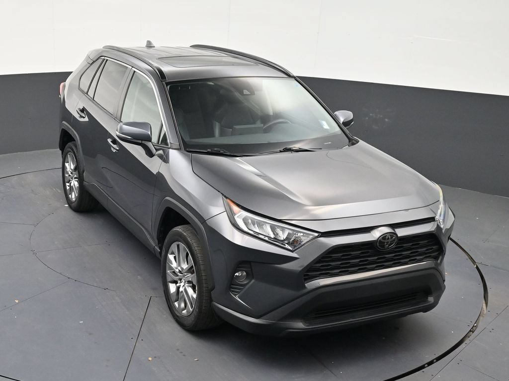 Used 2021 Toyota RAV4 XLE Premium FWD image 18