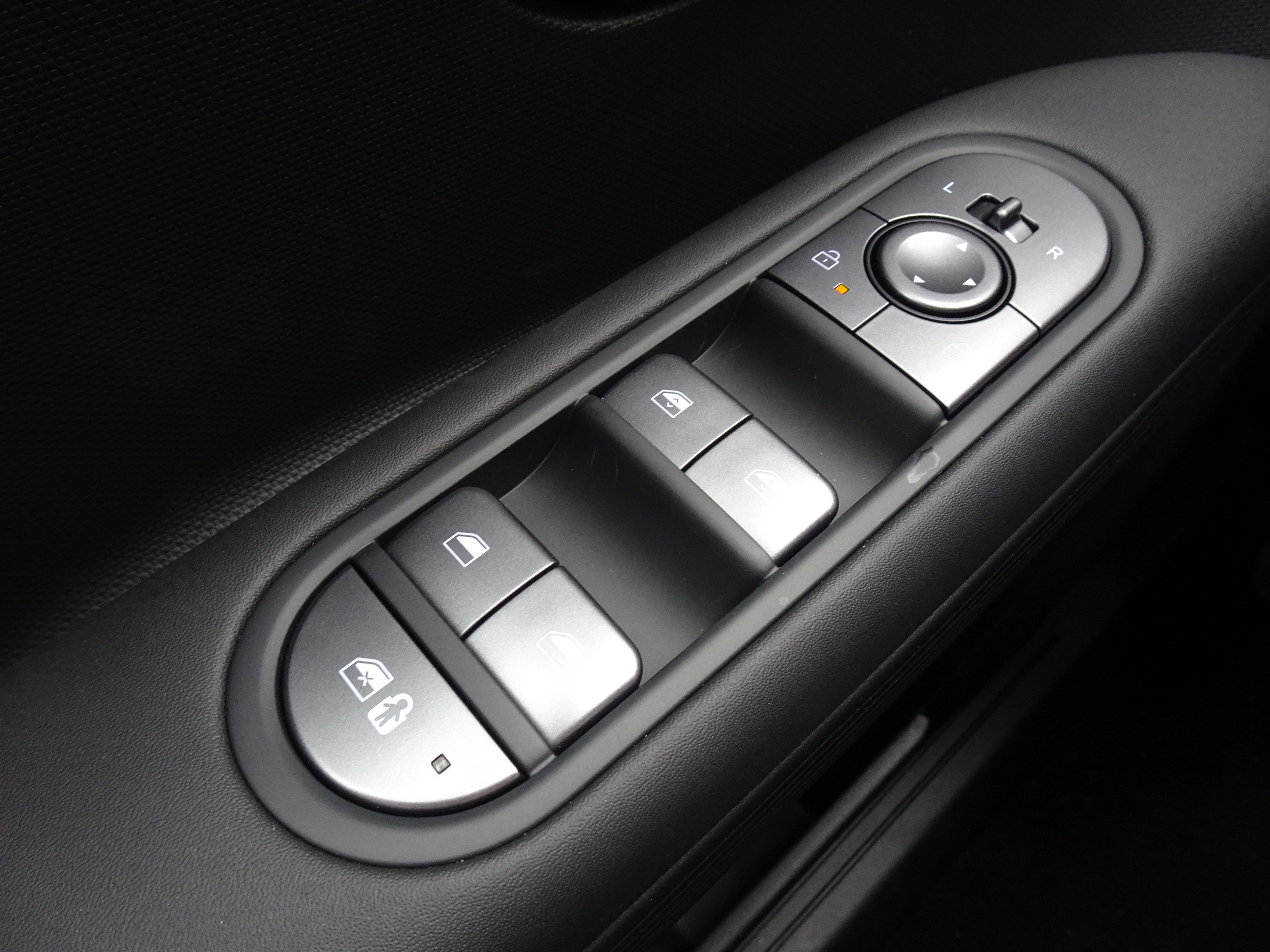 New 2026 Hyundai Ioniq 5 SEL image 21