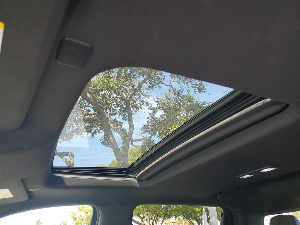 Used 2020 Chevrolet Silverado 2500 High Country image 10