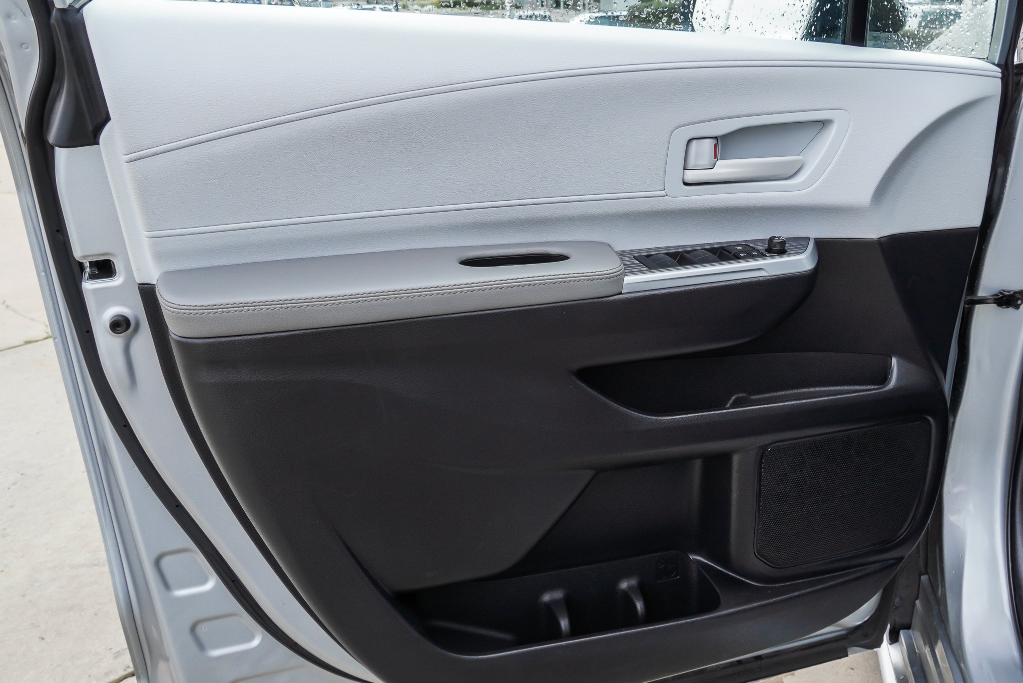 Certified 2025 Toyota Sienna LE AWD/4WD image 20