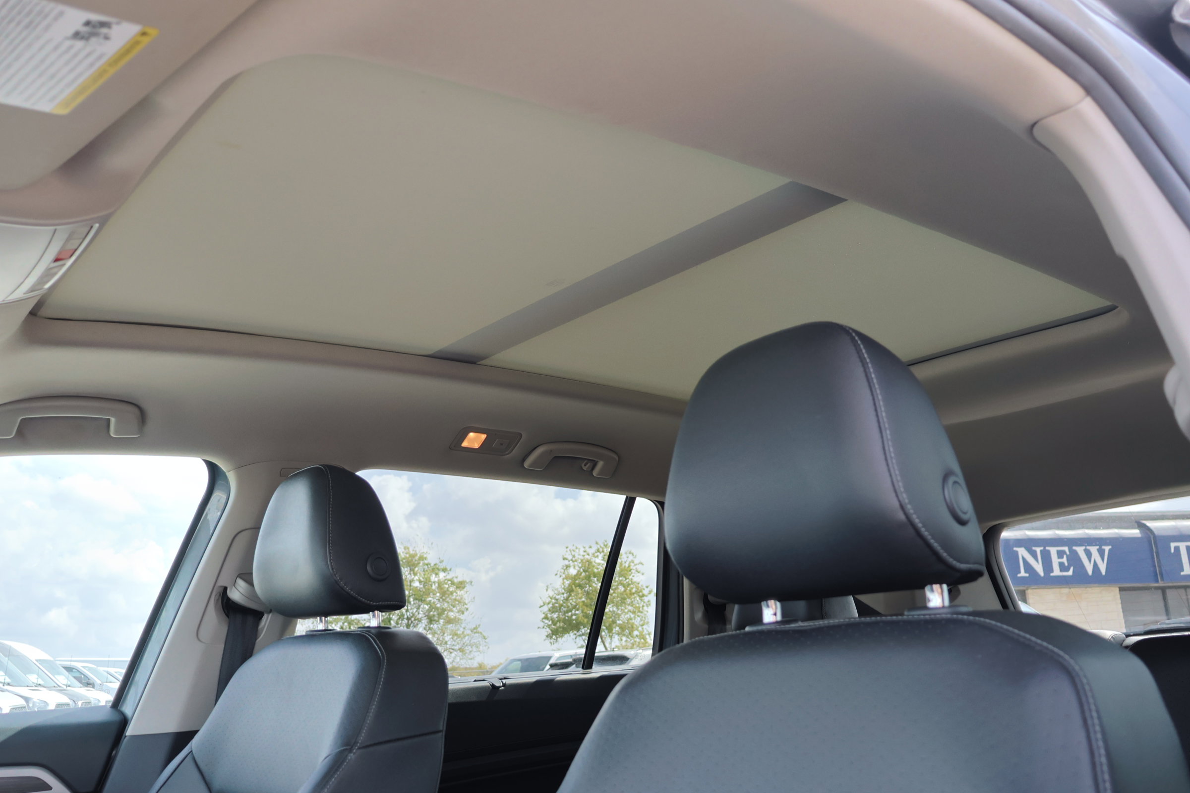 Used 2019 Volkswagen Atlas SEL R-Line image 16