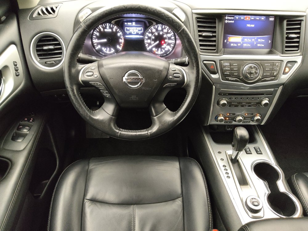 Used 2018 Nissan Pathfinder SL AWD/4WD image 22