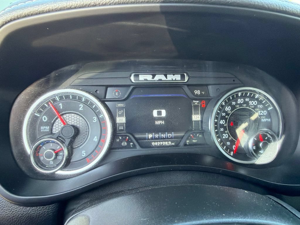 Used 2024 RAM 2500 Laramie AWD/4WD image 21