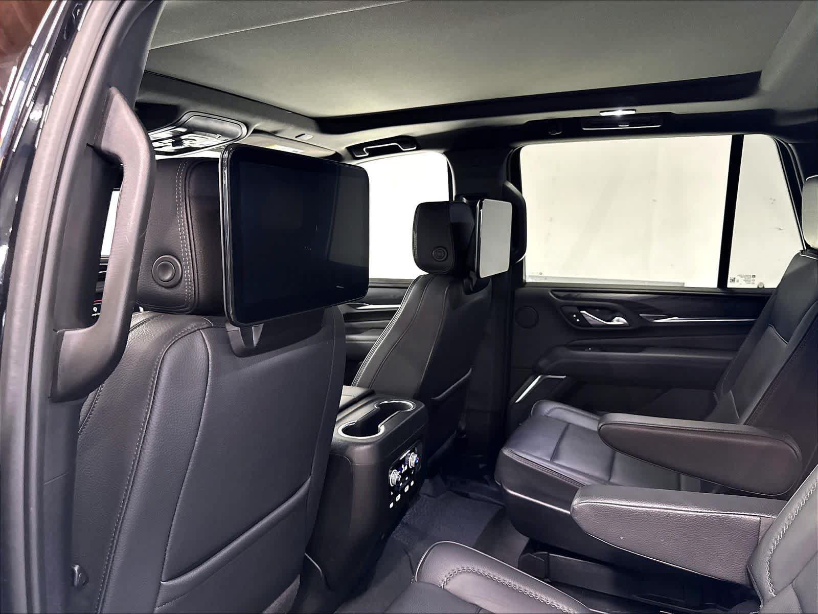 Used 2024 GMC Yukon Denali w/ Max Trailering Package AWD/4WD image 36