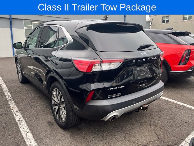 Used 2020 Ford Escape Titanium w/ Titanium Premium Package 2.0 AWD/4WD image 3