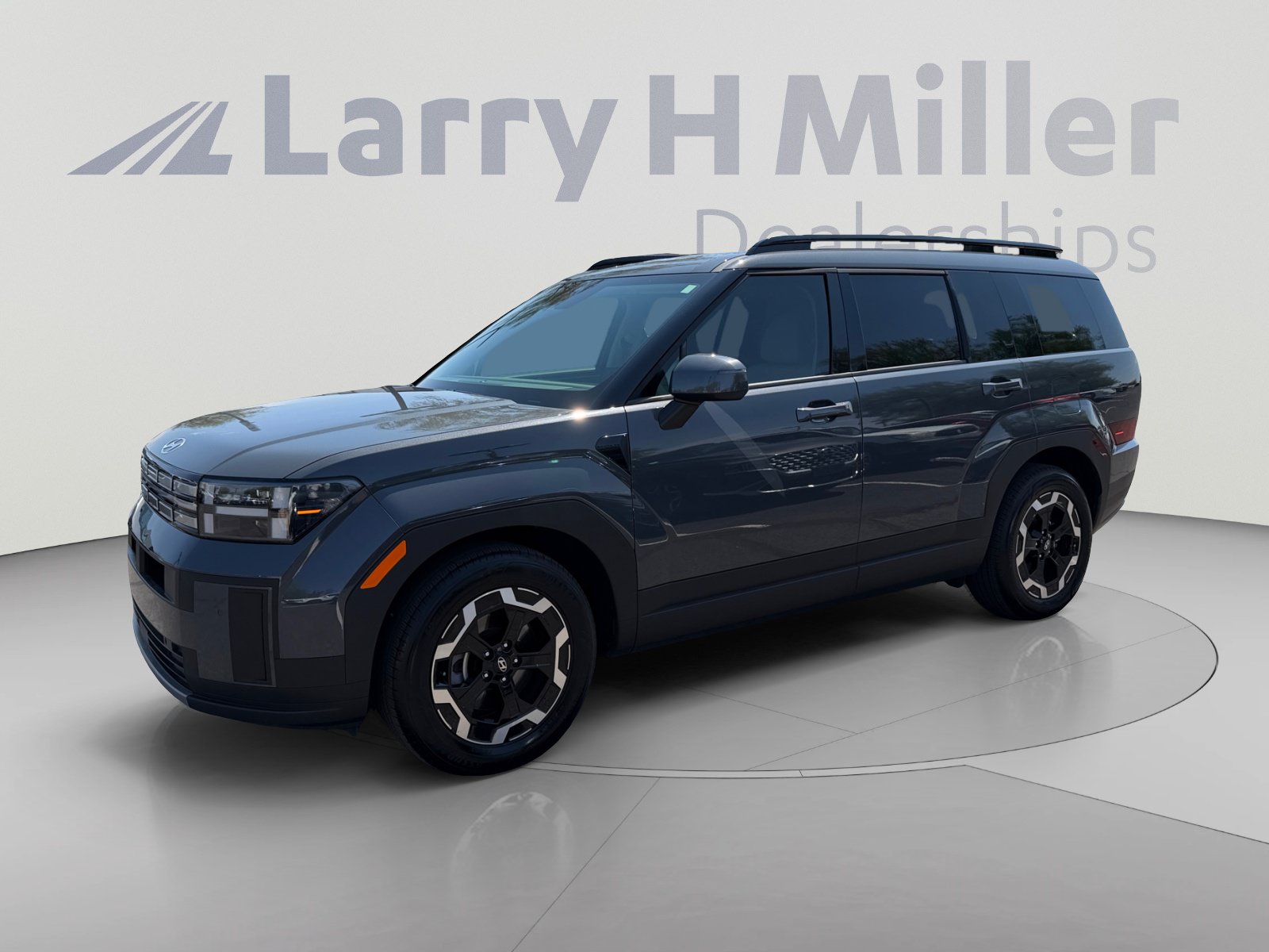 Used 2025 Hyundai Santa Fe SEL FWD image 1