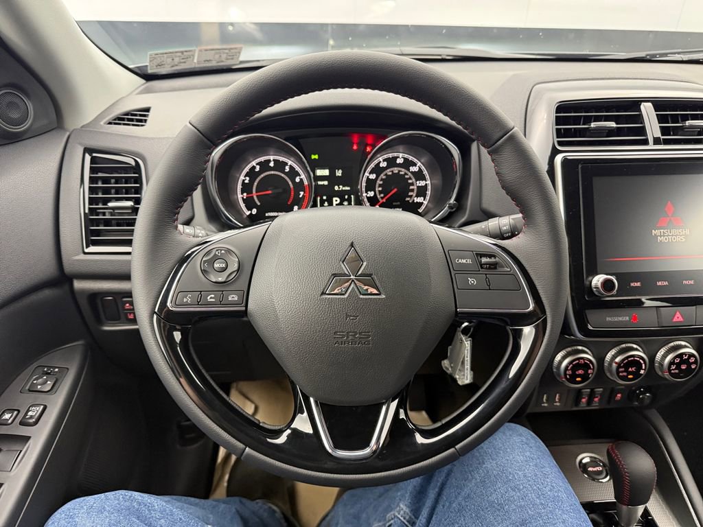 New 2026 Mitsubishi Outlander Sport LE AWD/4WD image 15