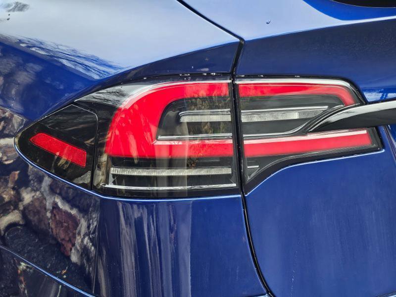 Used 2023 Tesla Model X AWD image 28