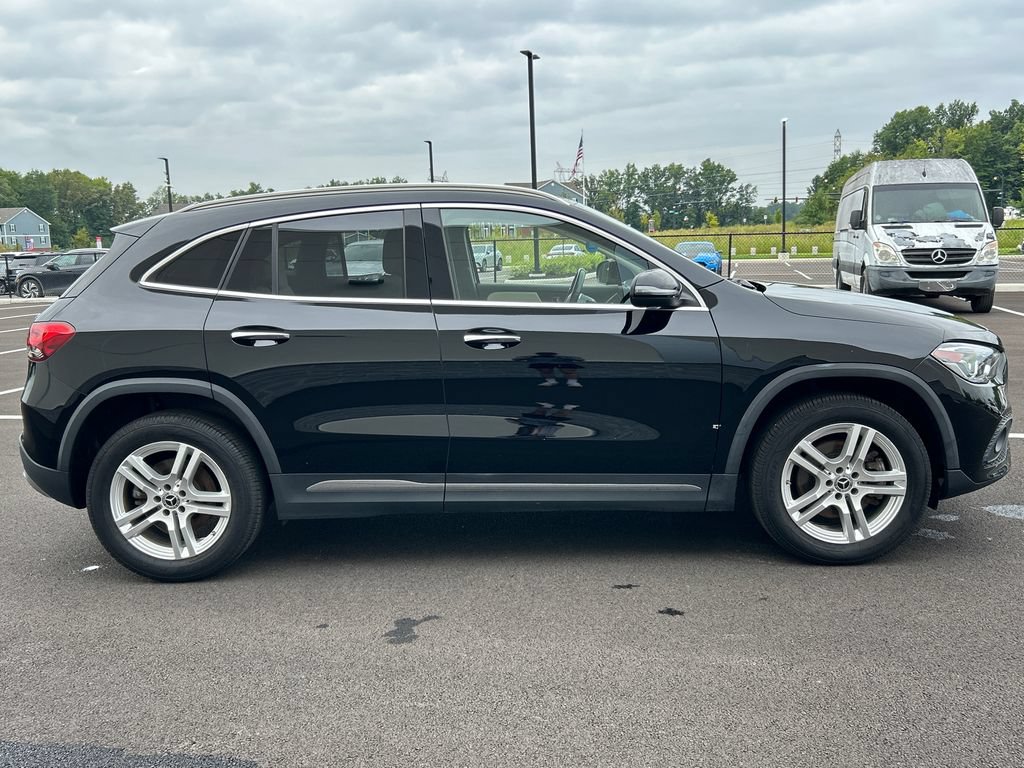 Used 2023 Mercedes-Benz GLA 250 4MATIC image 9