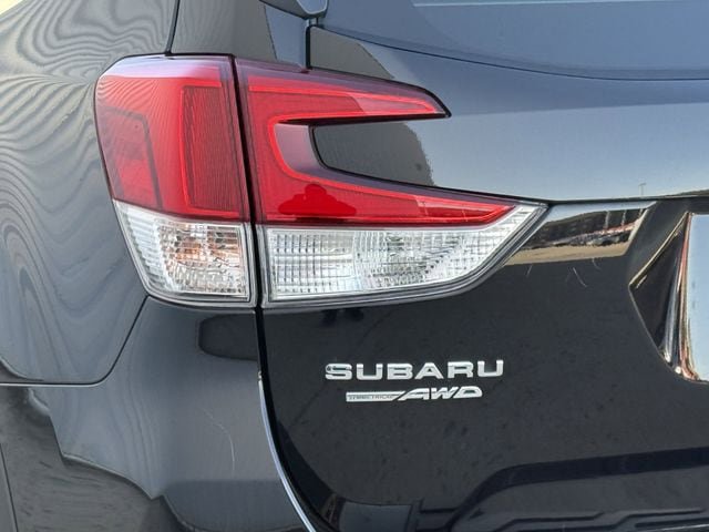 Used 2023 Subaru Forester Limited image 6