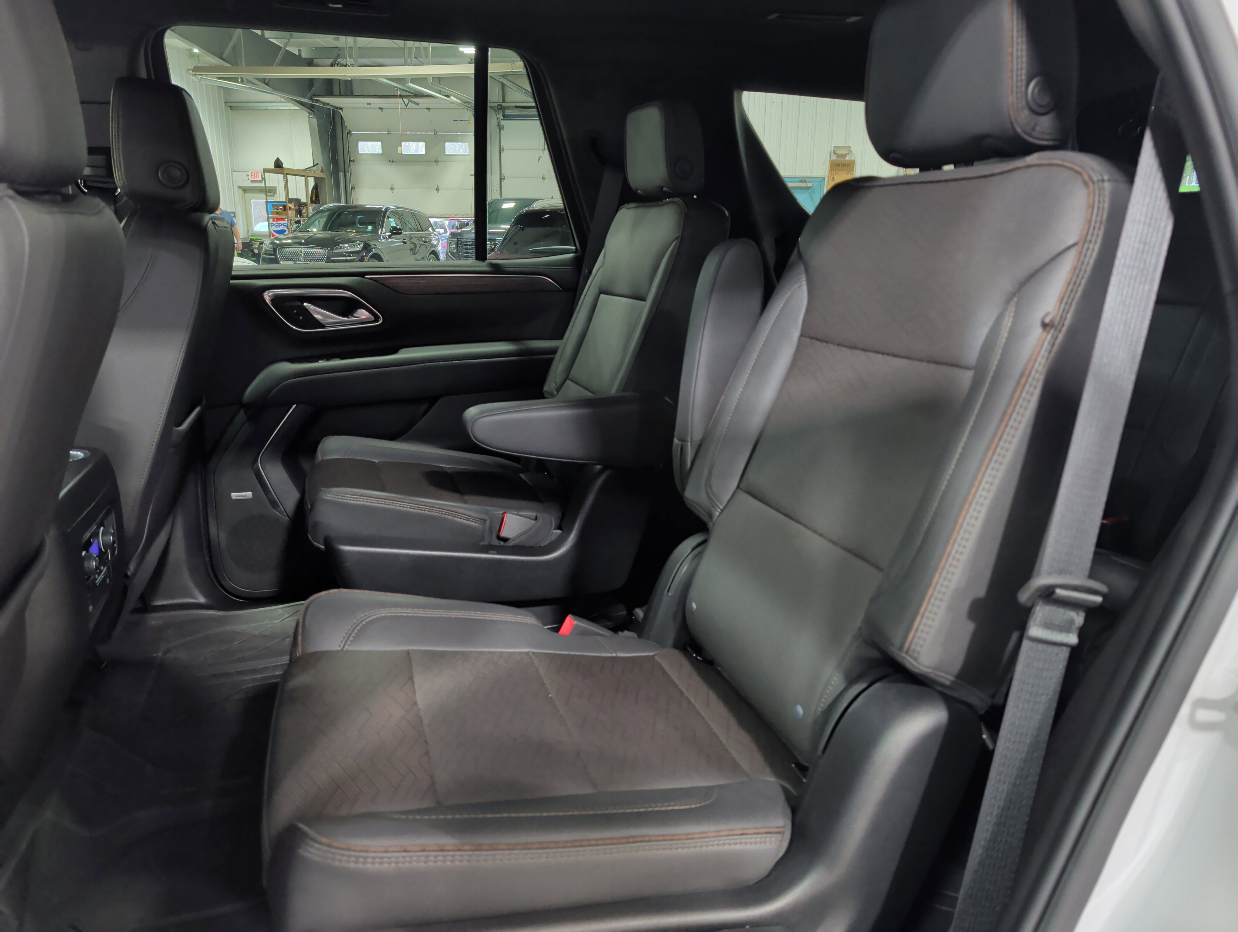 Used 2023 Chevrolet Tahoe High Country image 8