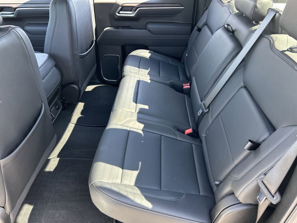 Used 2025 GMC Sierra 1500 SLT image 25