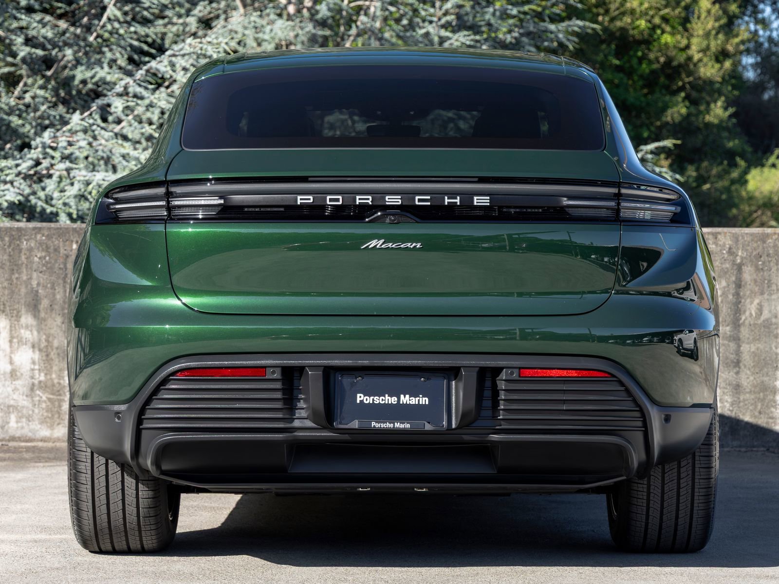 Certified 2026 Porsche Macan Electric RWD image 10