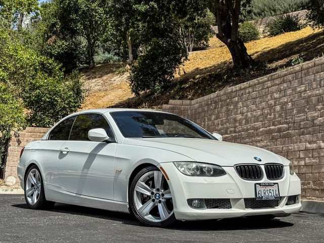 Used 2010 BMW 335i Convertible RWD image 10