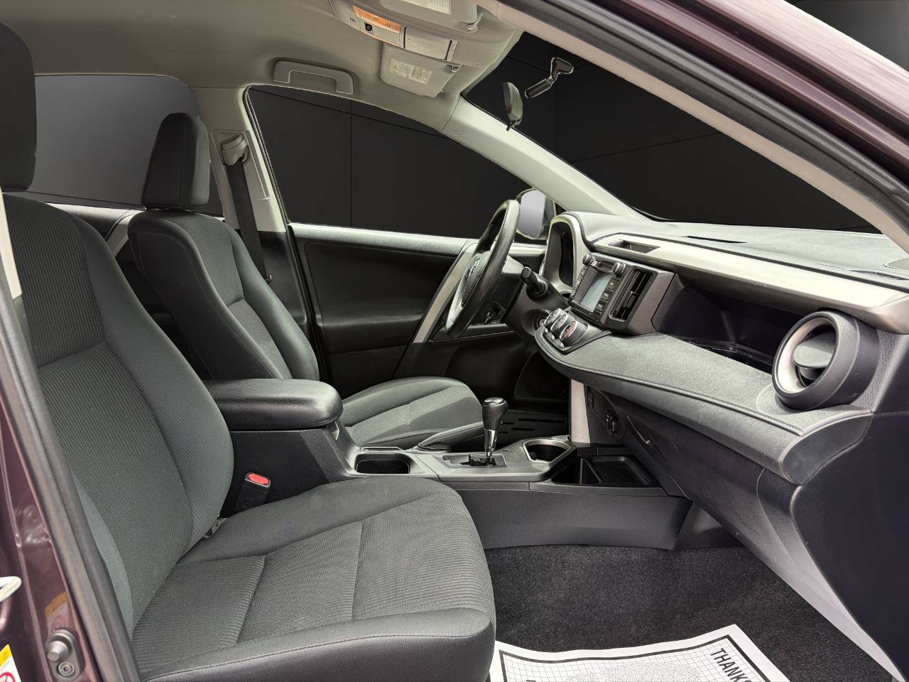 Used 2016 Toyota RAV4 LE AWD/4WD image 17