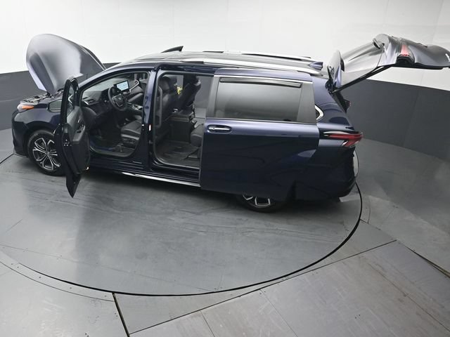 Certified 2025 Toyota Sienna Platinum AWD/4WD image 57