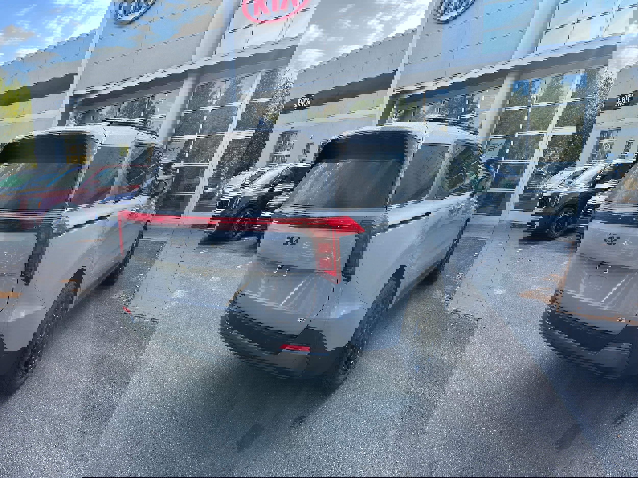 New 2026 Kia Carnival SX image 5