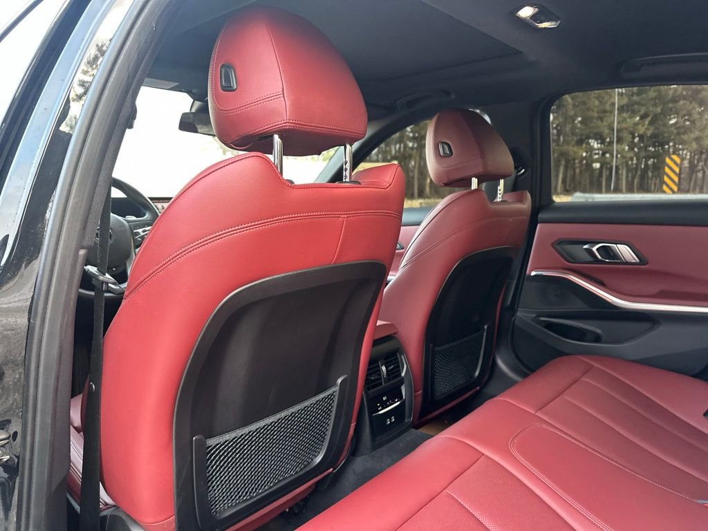 Certified 2023 BMW 330i xDrive Sedan w/ Premium Package image 23