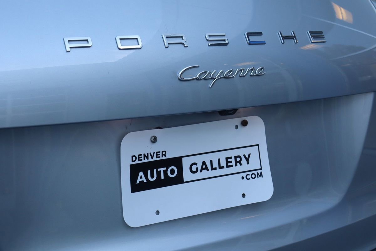 Used 2016 Porsche Cayenne image 31