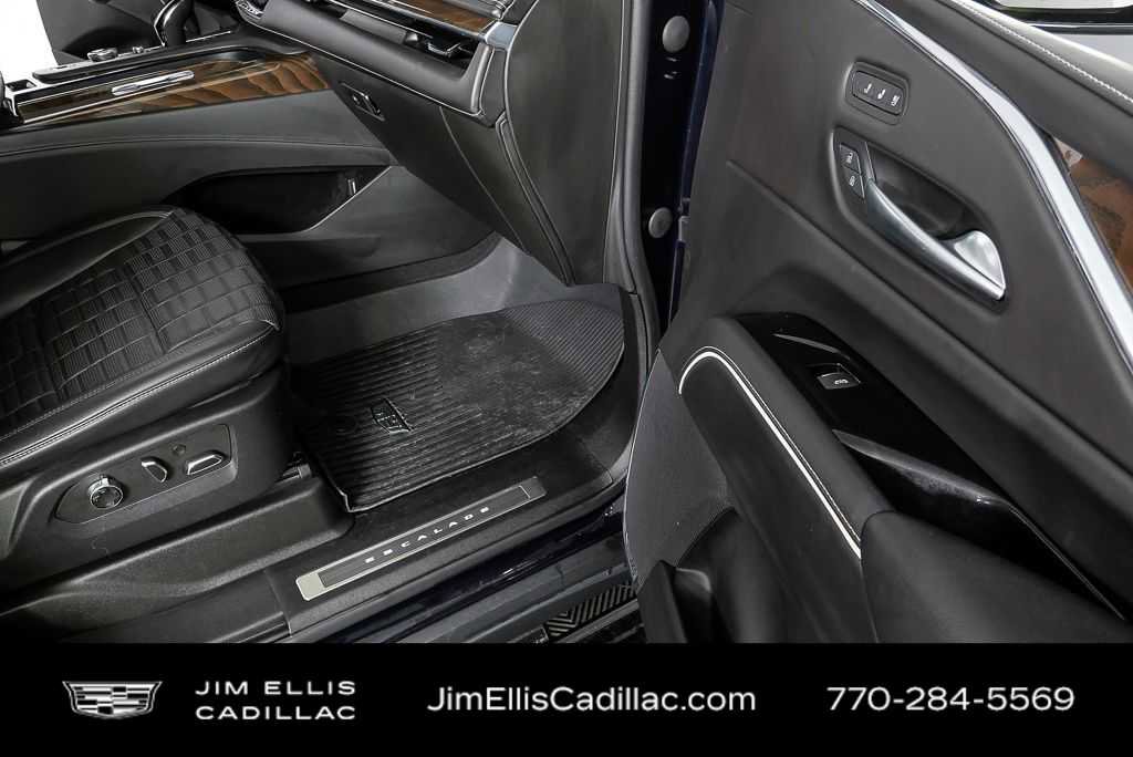Used 2023 Cadillac Escalade Premium Luxury Platinum w/ Heavy-Duty Trailer Package image 25