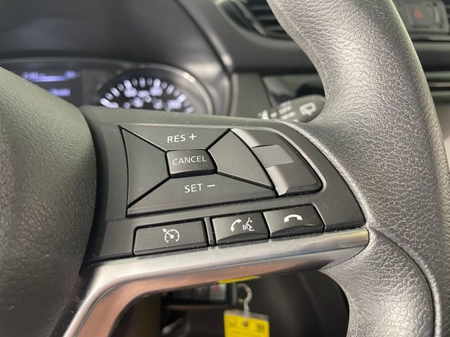Used 2018 Nissan Rogue Sport S w/ S Appearance Package AWD/4WD image 9