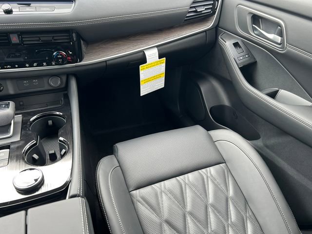 New 2026 Nissan Rogue Platinum image 29