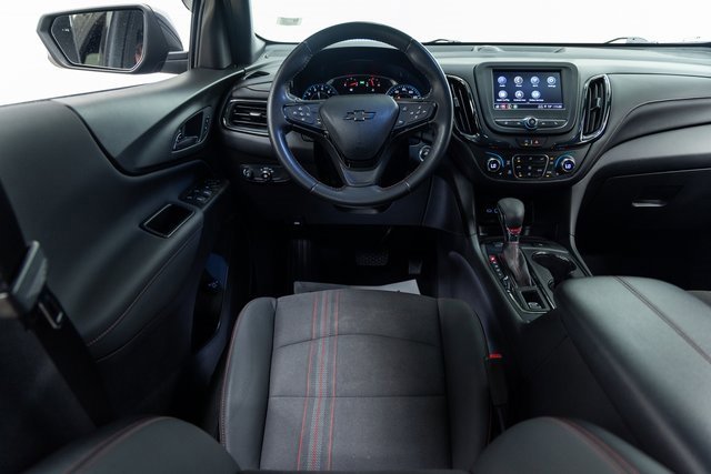 Used 2022 Chevrolet Equinox RS image 3