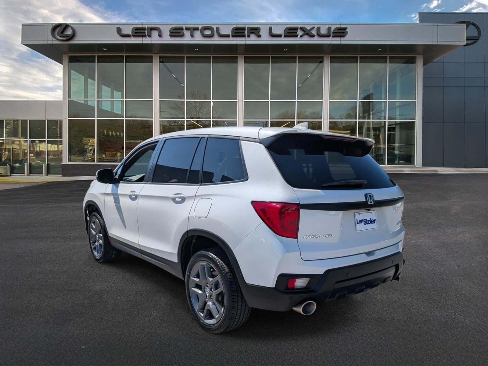 Used 2023 Honda Passport EX-L image 5