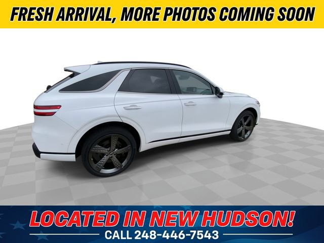 Used 2025 Genesis GV70 3.5T Sport w/ Sport Advanced Package AWD/4WD image 2