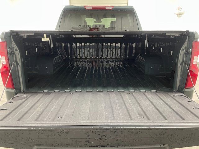 Used 2025 Chevrolet Silverado 1500 LT AWD/4WD image 24